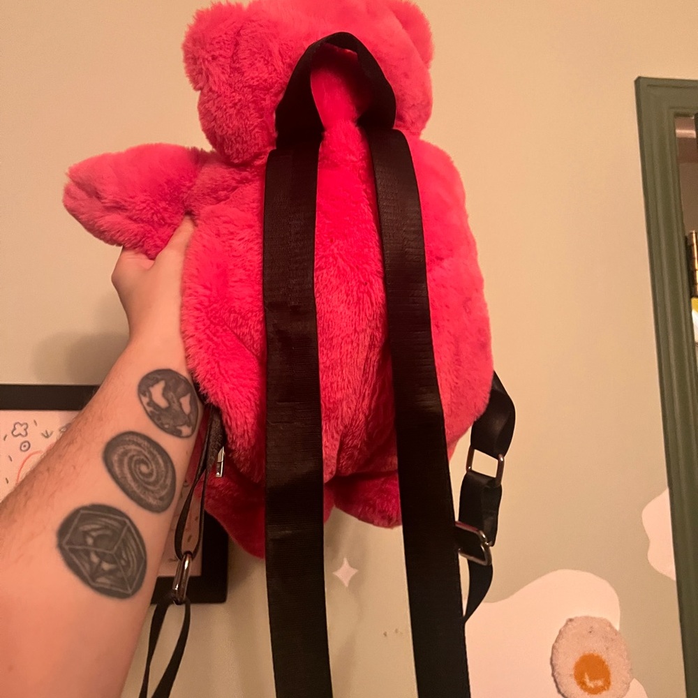 Plush hot pink Teddy Bear backpack - Picture 2 of 5
